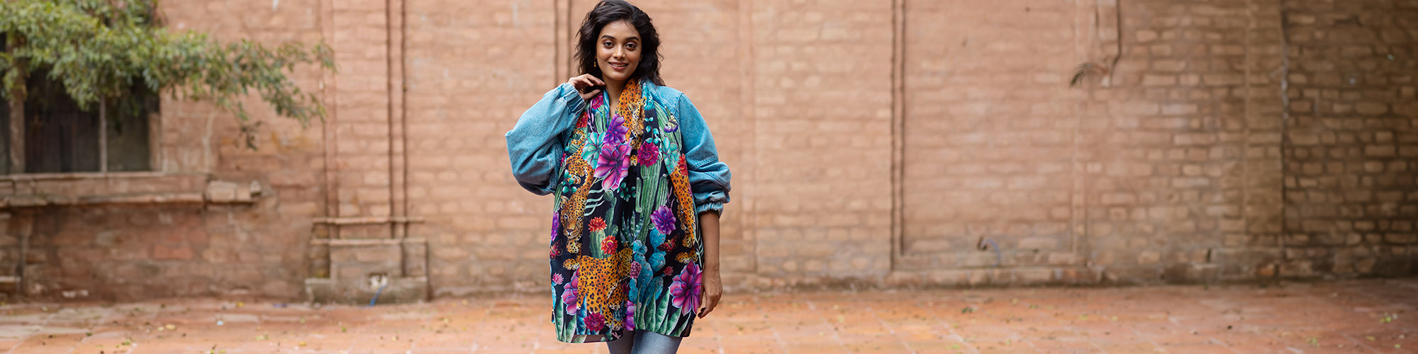 Luxury Scarves Inspired by Nature - Anuschka (CA)