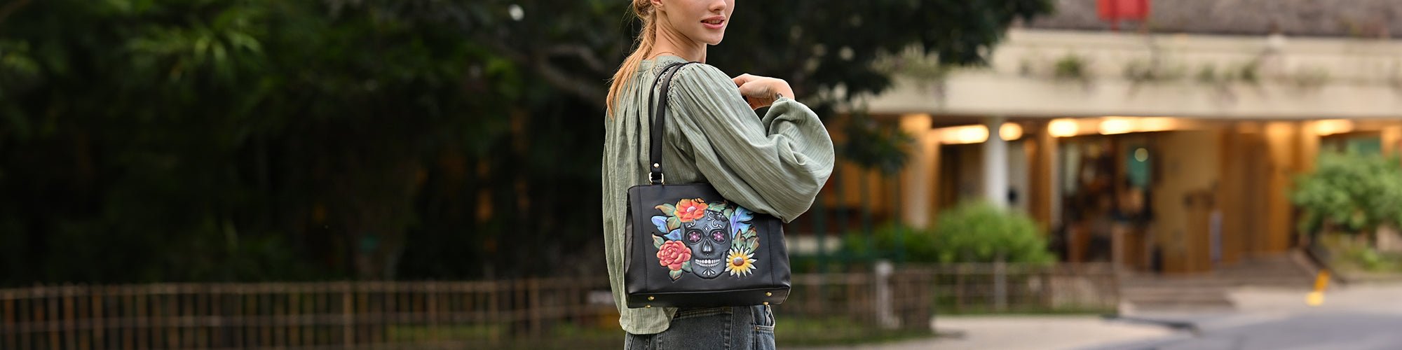 Totes & Shoppers – By Anuschka - Anuschka (CA)