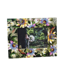 Load image into Gallery viewer, Wooden Printed Photo Frame - 25004
