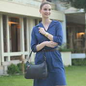 Heritage Leather Large Top Zip Hobo - 8487