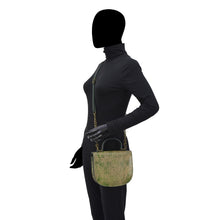 Load image into Gallery viewer, Flap Crossbody - 694
